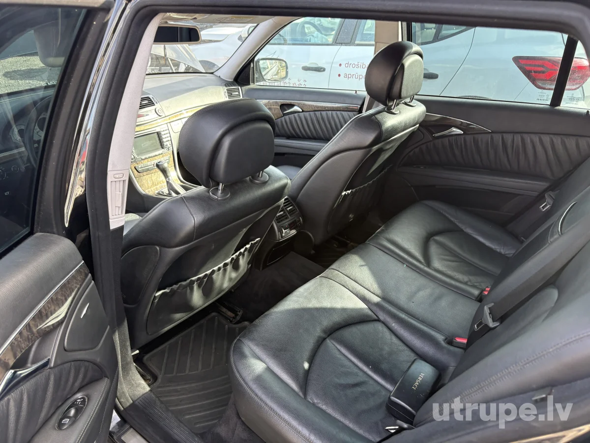 MERCEDES E280