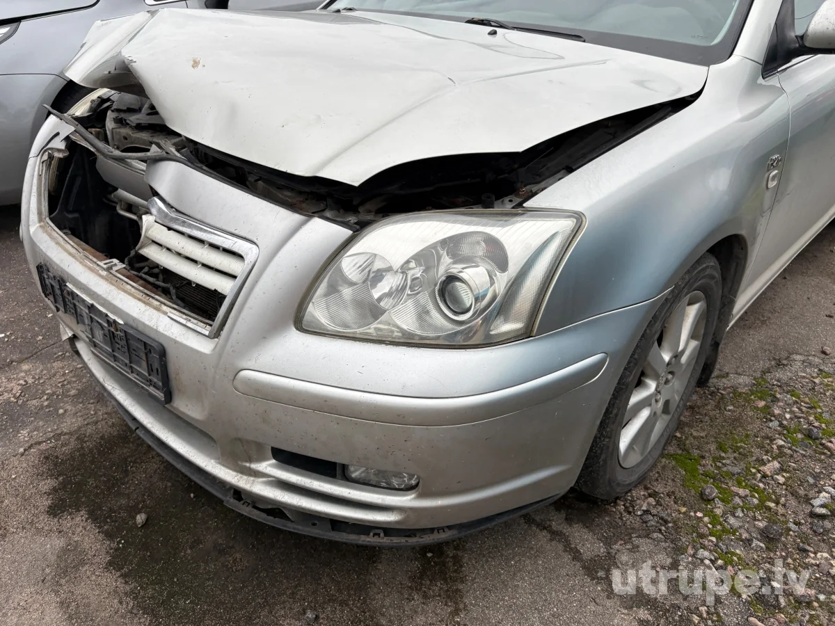 TOYOTA AVENSIS