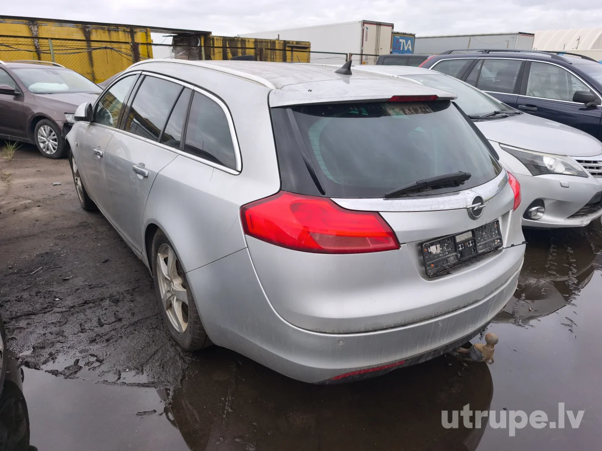 OPEL INSIGNIA