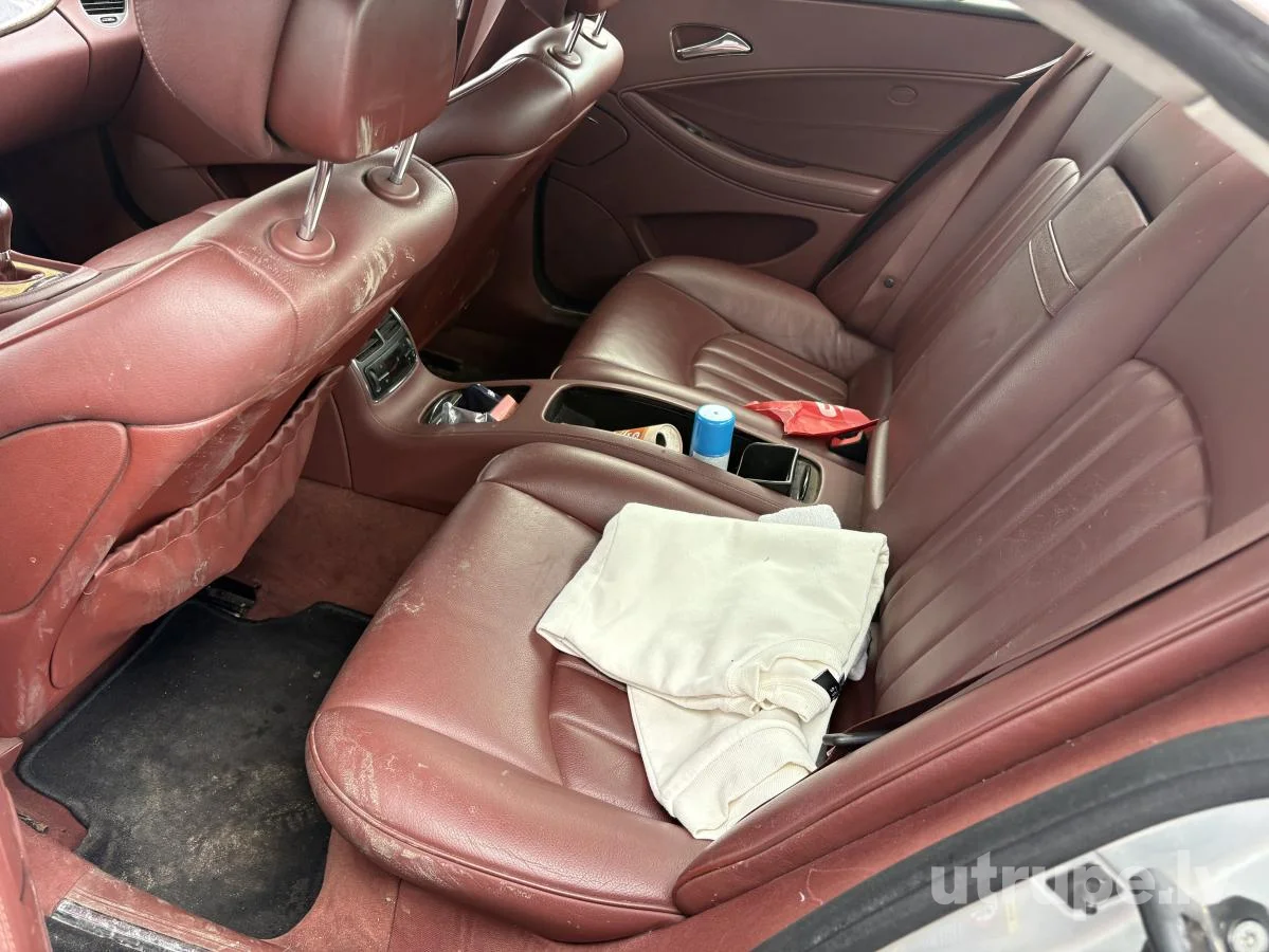 MERCEDES CLS320
