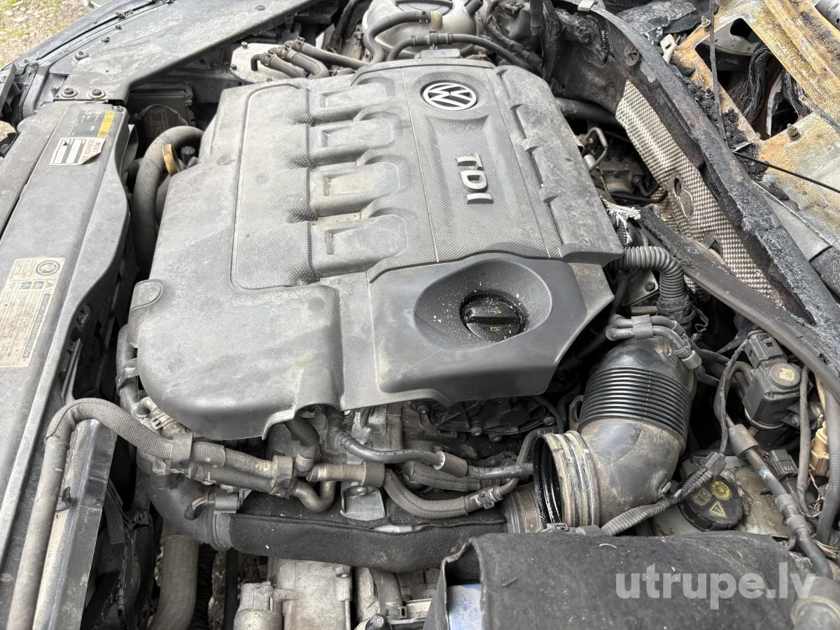 VOLKSWAGEN PASSAT (B8)