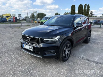VOLVO XC 40