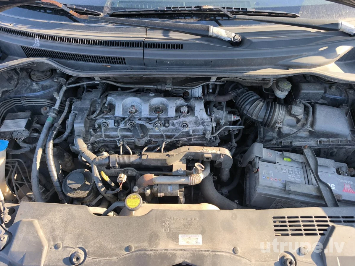 TOYOTA COROLLA VERSO