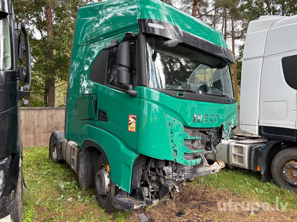 IVECO AS440ST/P