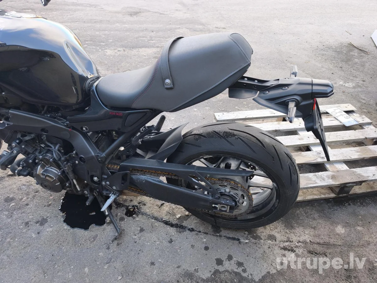 YAMAHA MTM890