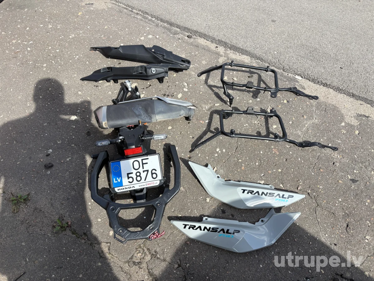 HONDA XL750C