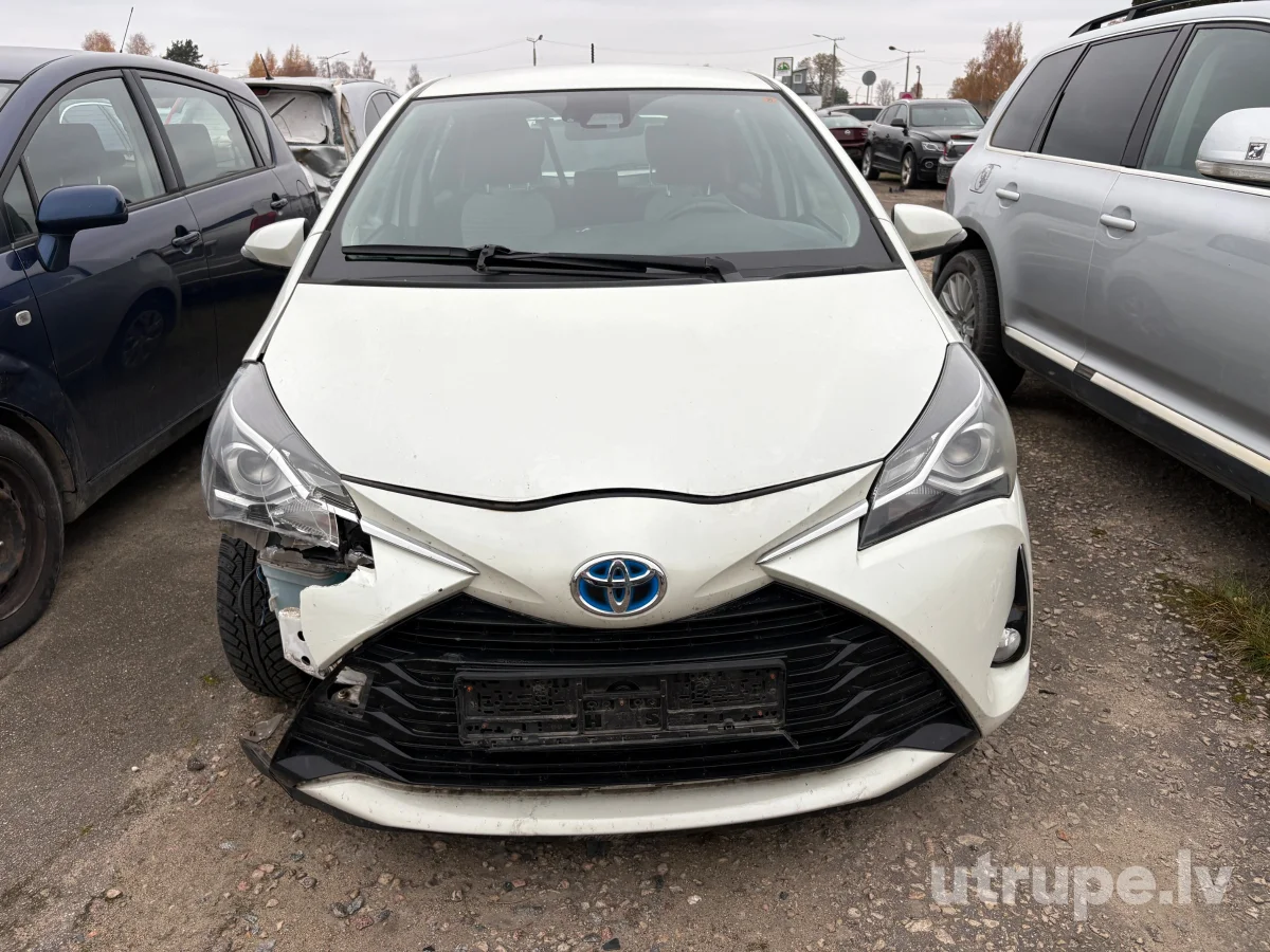 TOYOTA YARIS HYBRID