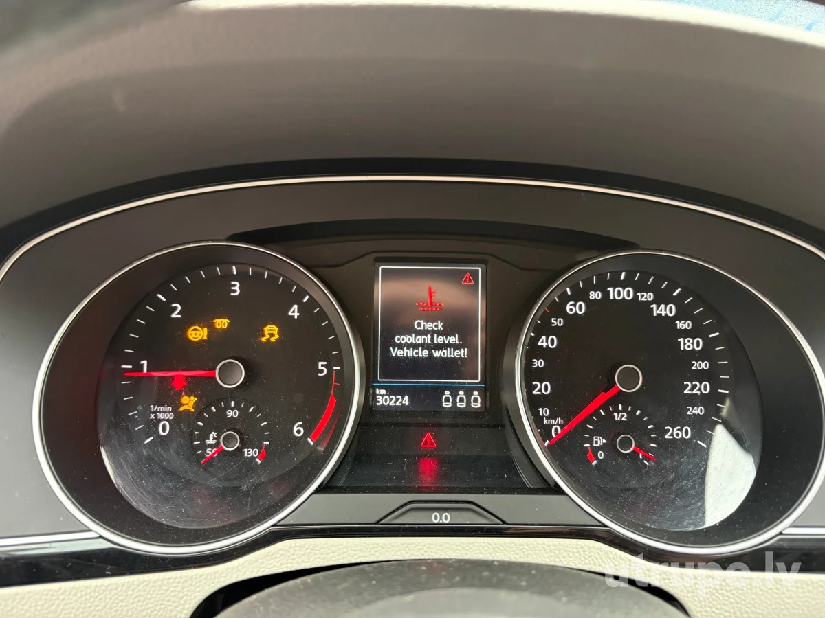 VOLKSWAGEN PASSAT (B8)