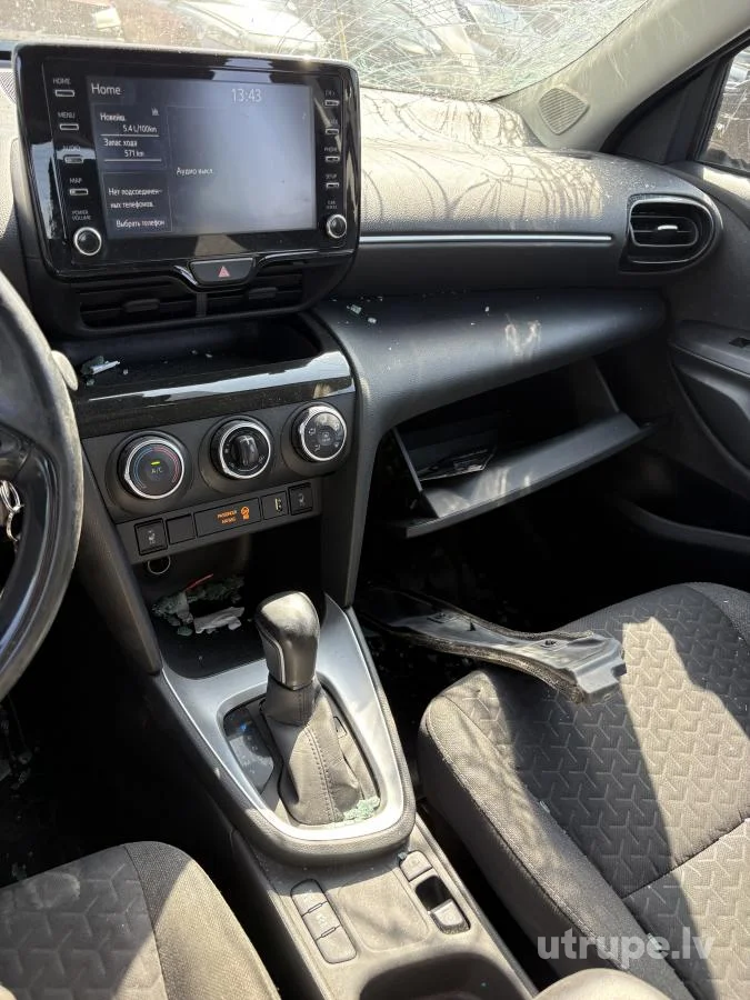 TOYOTA YARIS