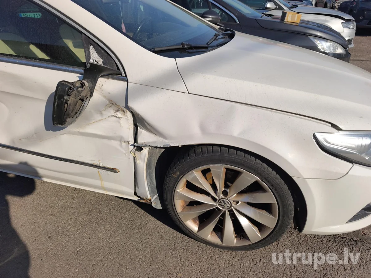 VOLKSWAGEN PASSAT CC
