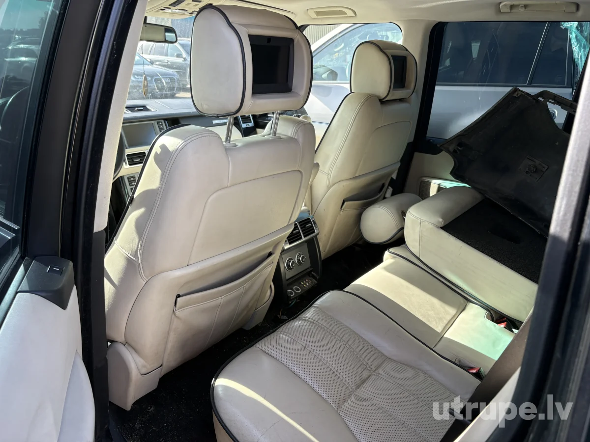 LAND-ROVER RANGE ROVER
