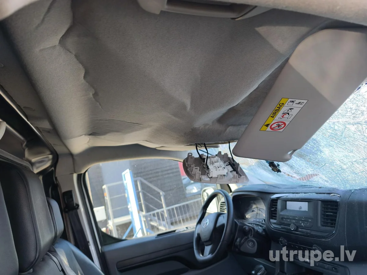 TOYOTA PROACE