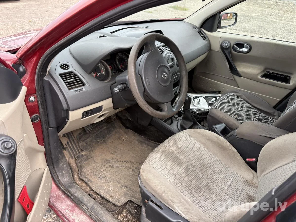 RENAULT MEGANE