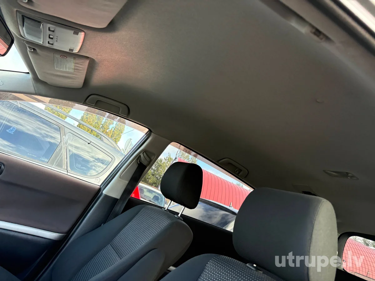 TOYOTA COROLLA VERSO