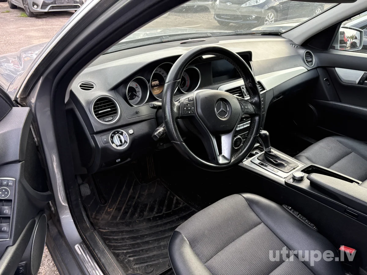 MERCEDES C250