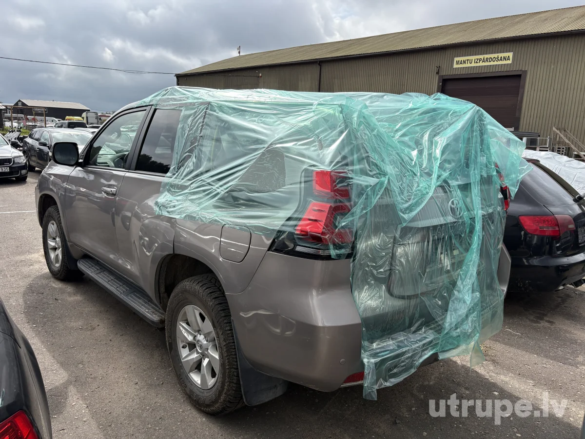 TOYOTA LANDCRUISER