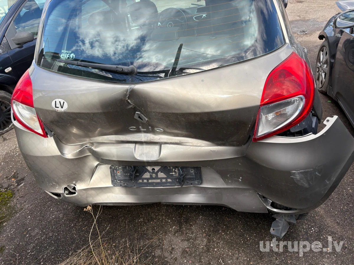 RENAULT CLIO