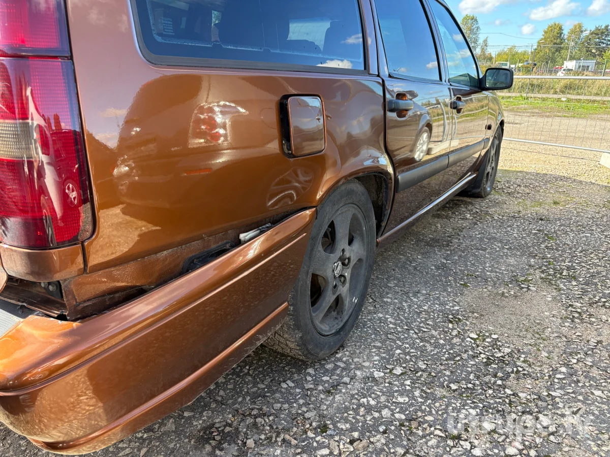 VOLVO V70
