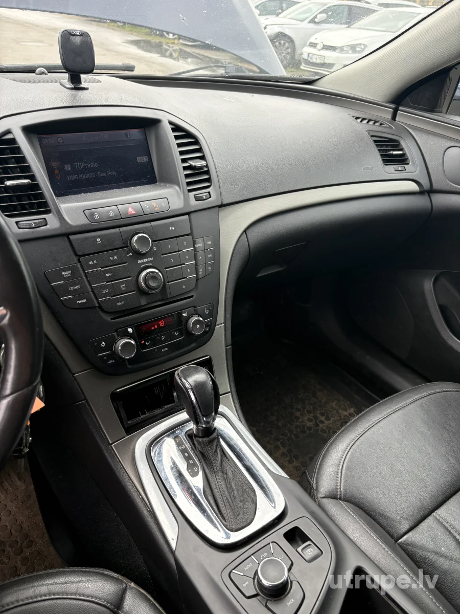 OPEL INSIGNIA
