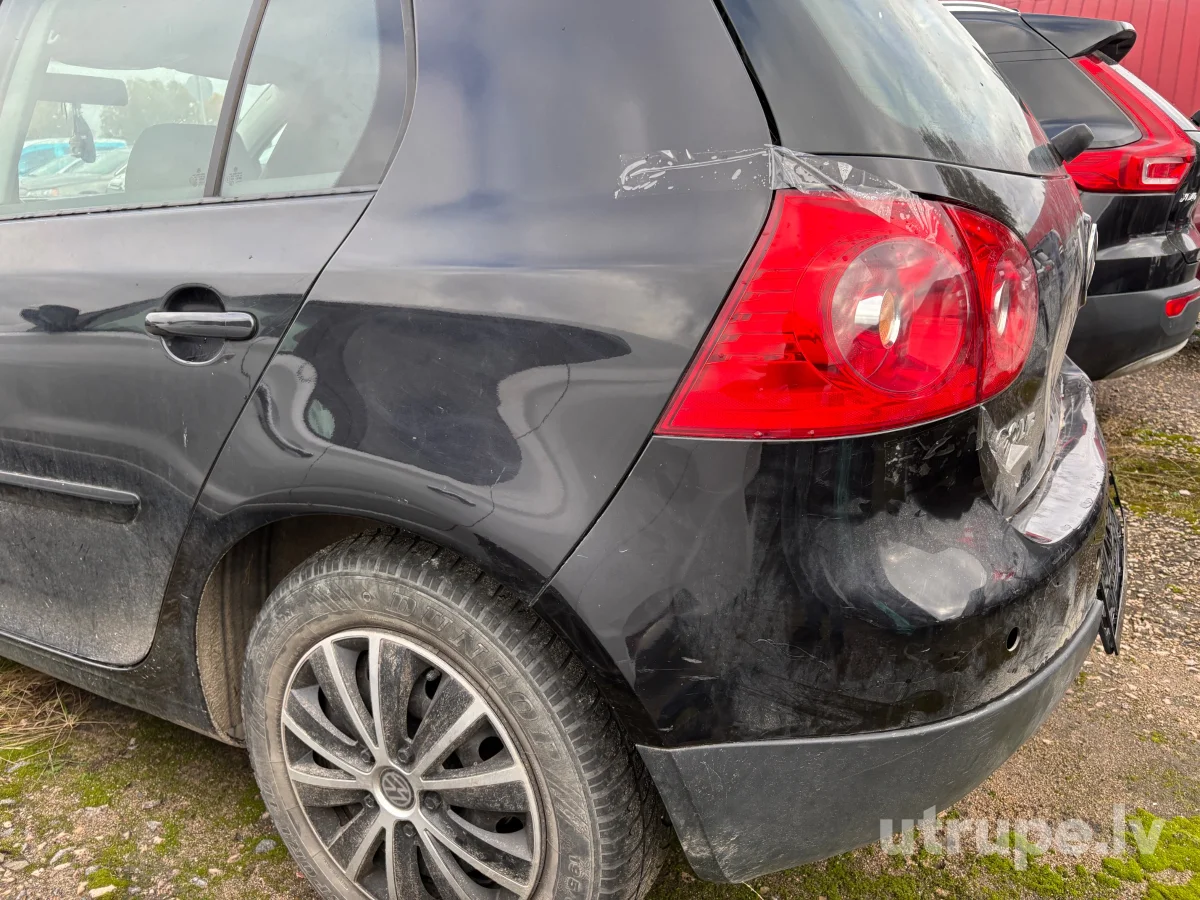 VOLKSWAGEN GOLF 5
