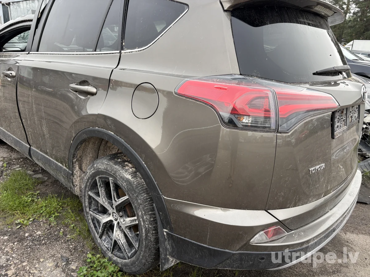 TOYOTA RAV 4