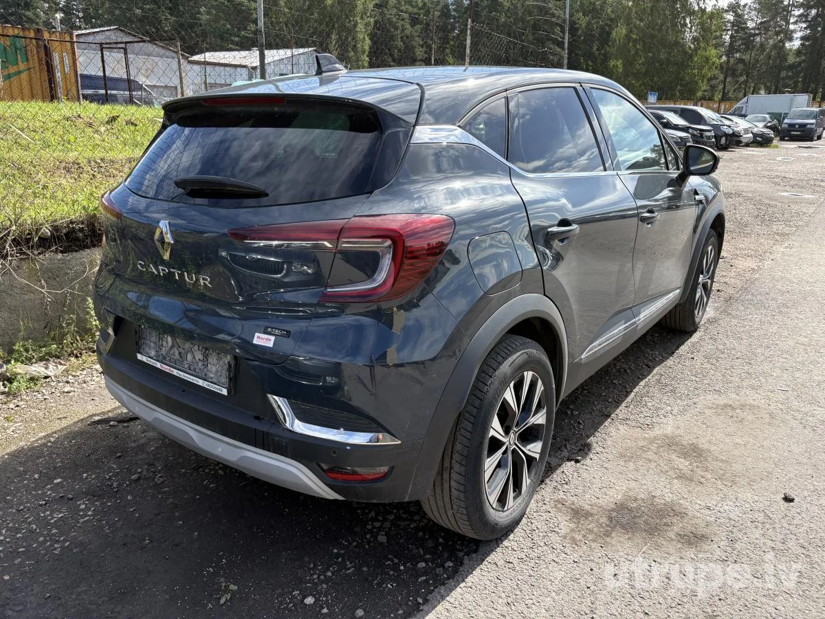 RENAULT CAPTUR