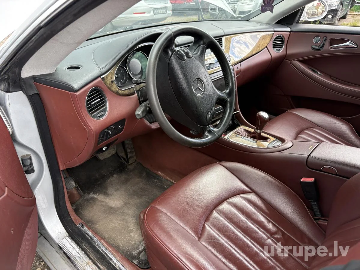 MERCEDES CLS320