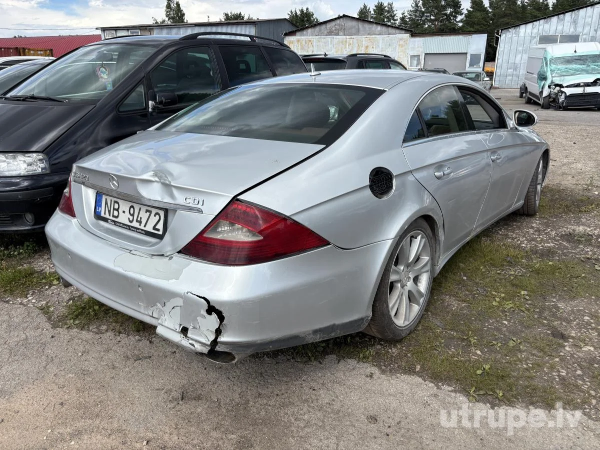 MERCEDES CLS320