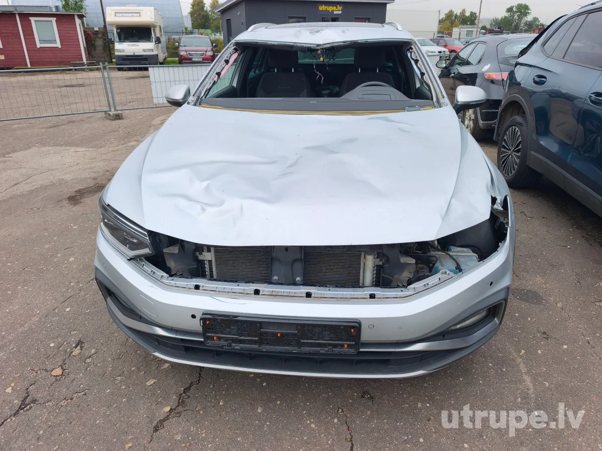 VOLKSWAGEN PASSAT (B8)