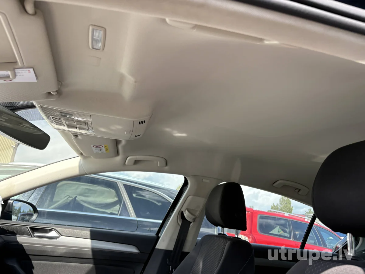 VOLKSWAGEN PASSAT (B7)