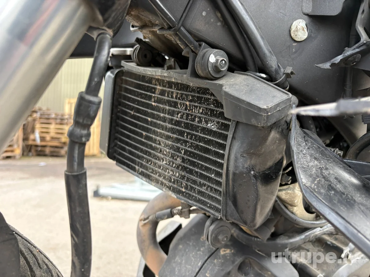YAMAHA MT 125