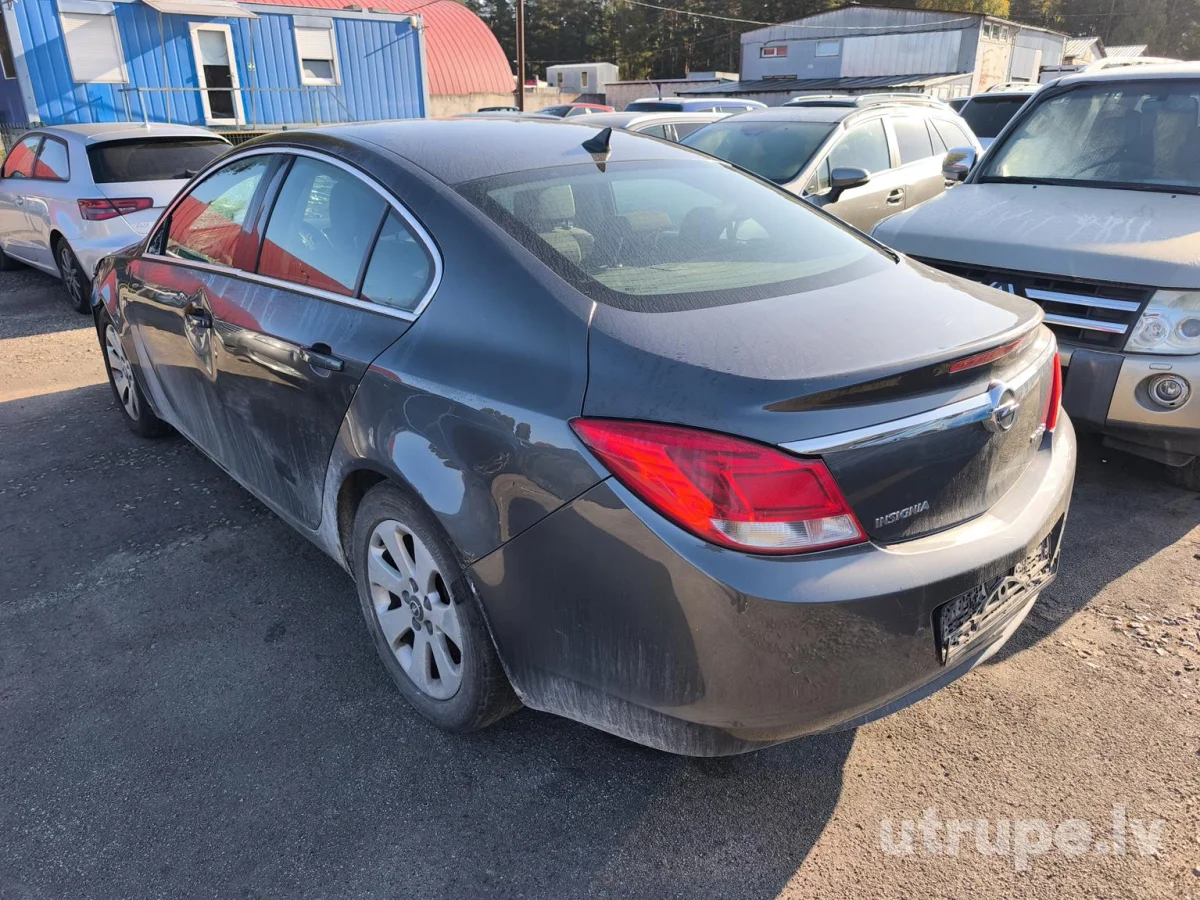 OPEL INSIGNIA
