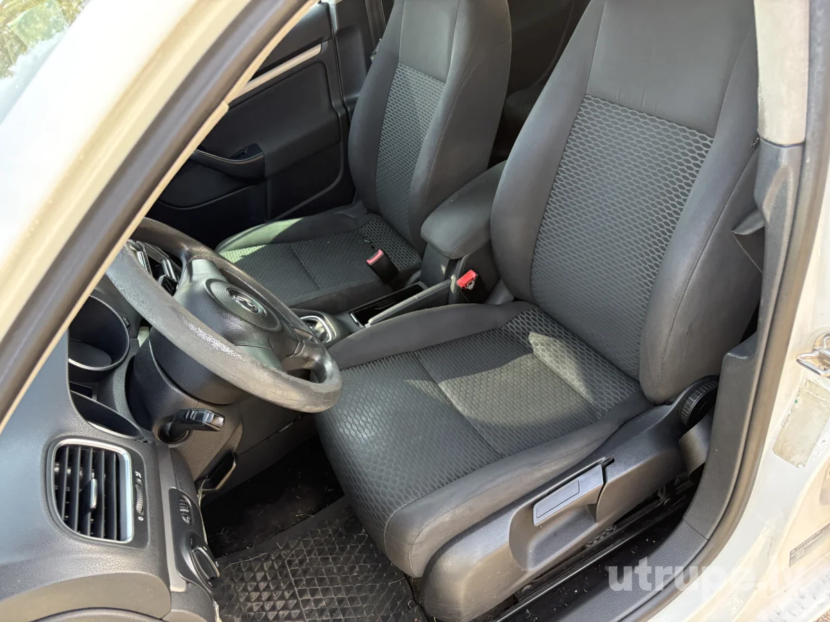 VOLKSWAGEN GOLF 6