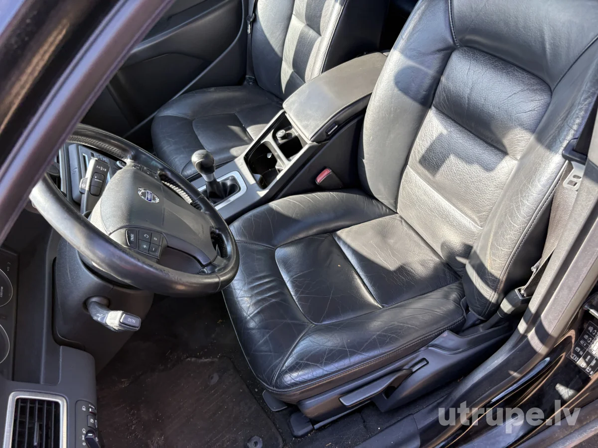 VOLVO S80