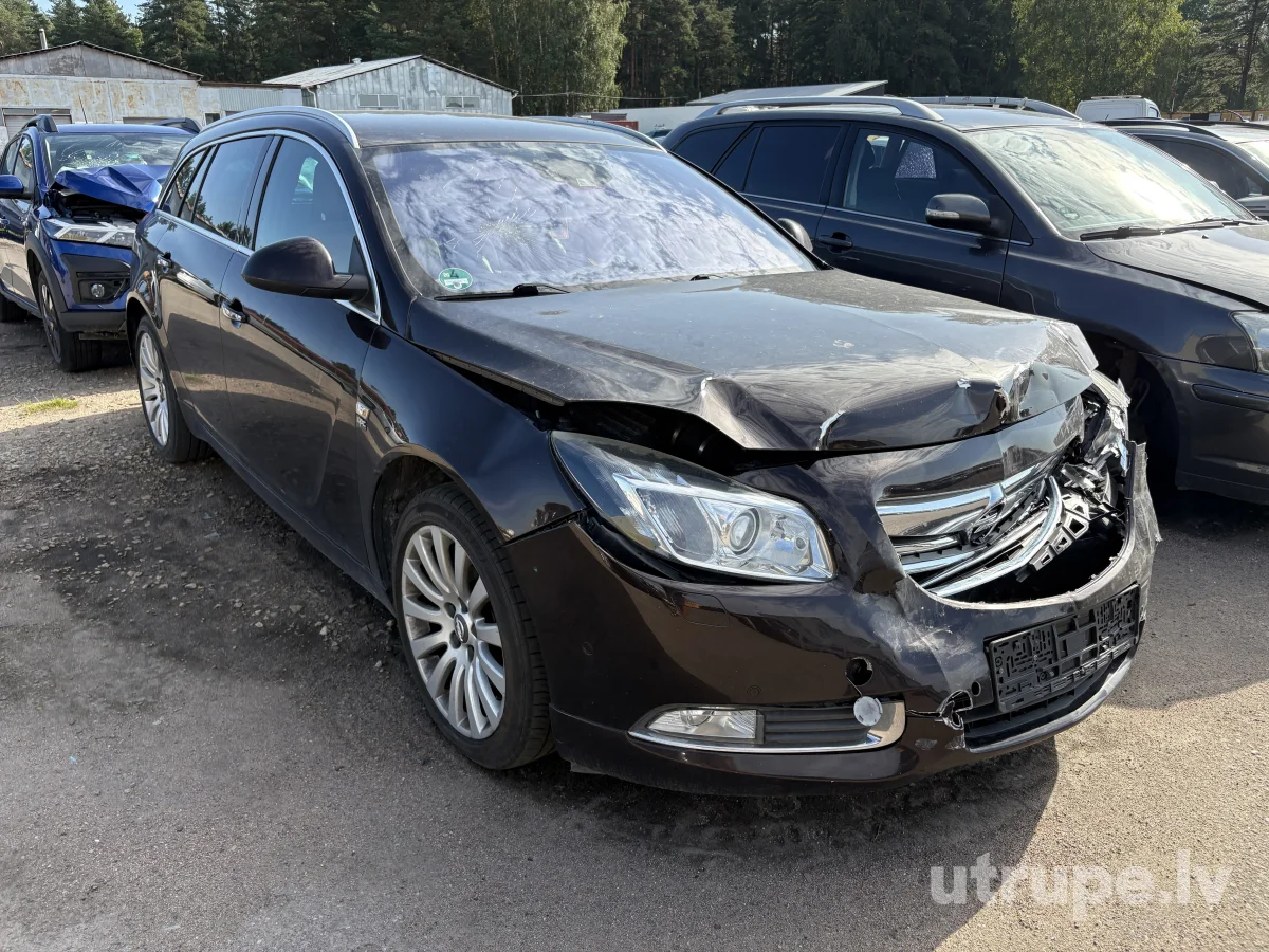 OPEL INSIGNIA