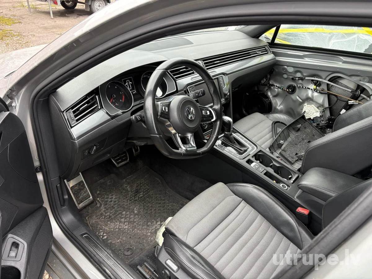 VOLKSWAGEN PASSAT (B8)