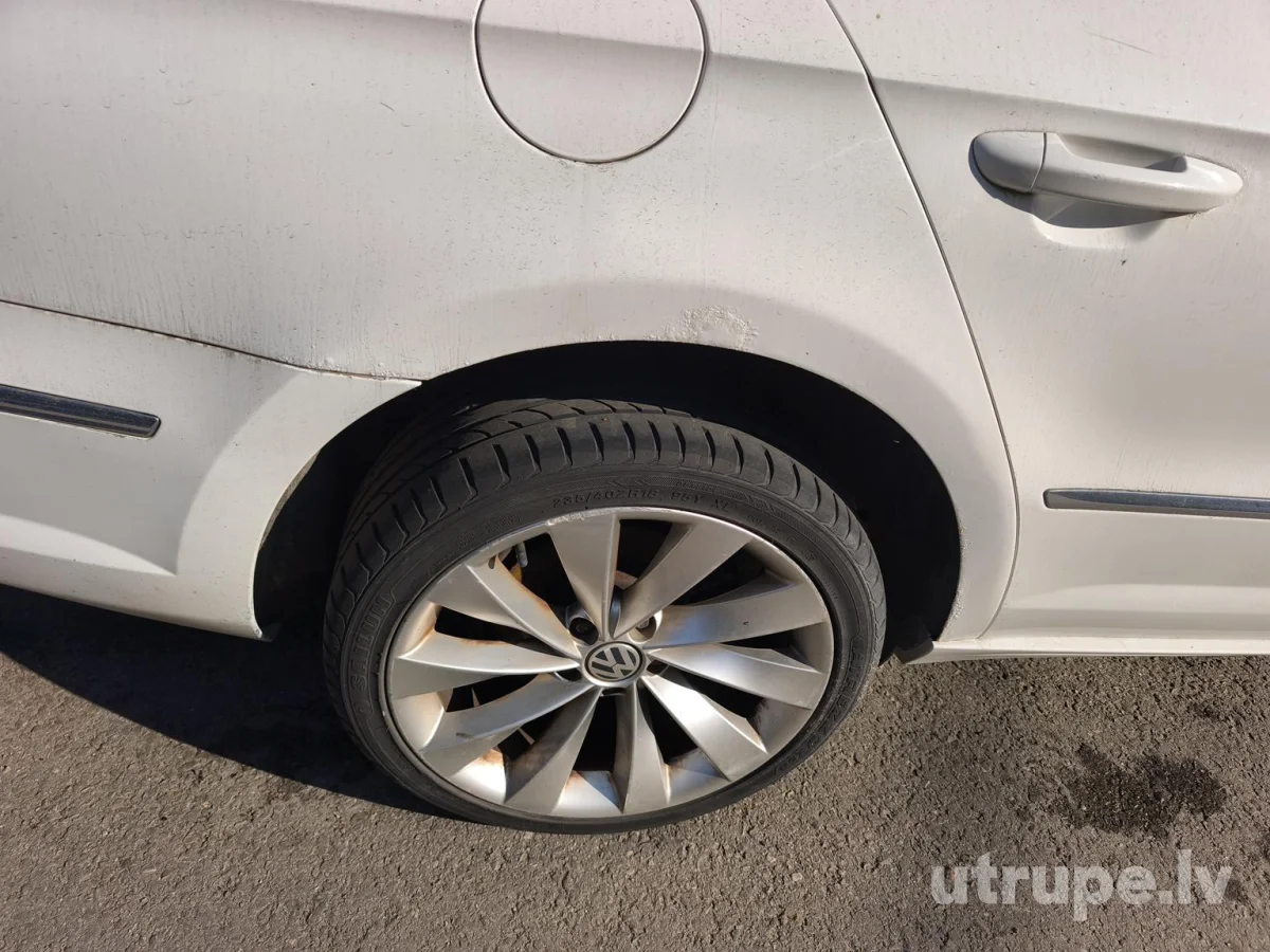 VOLKSWAGEN PASSAT CC