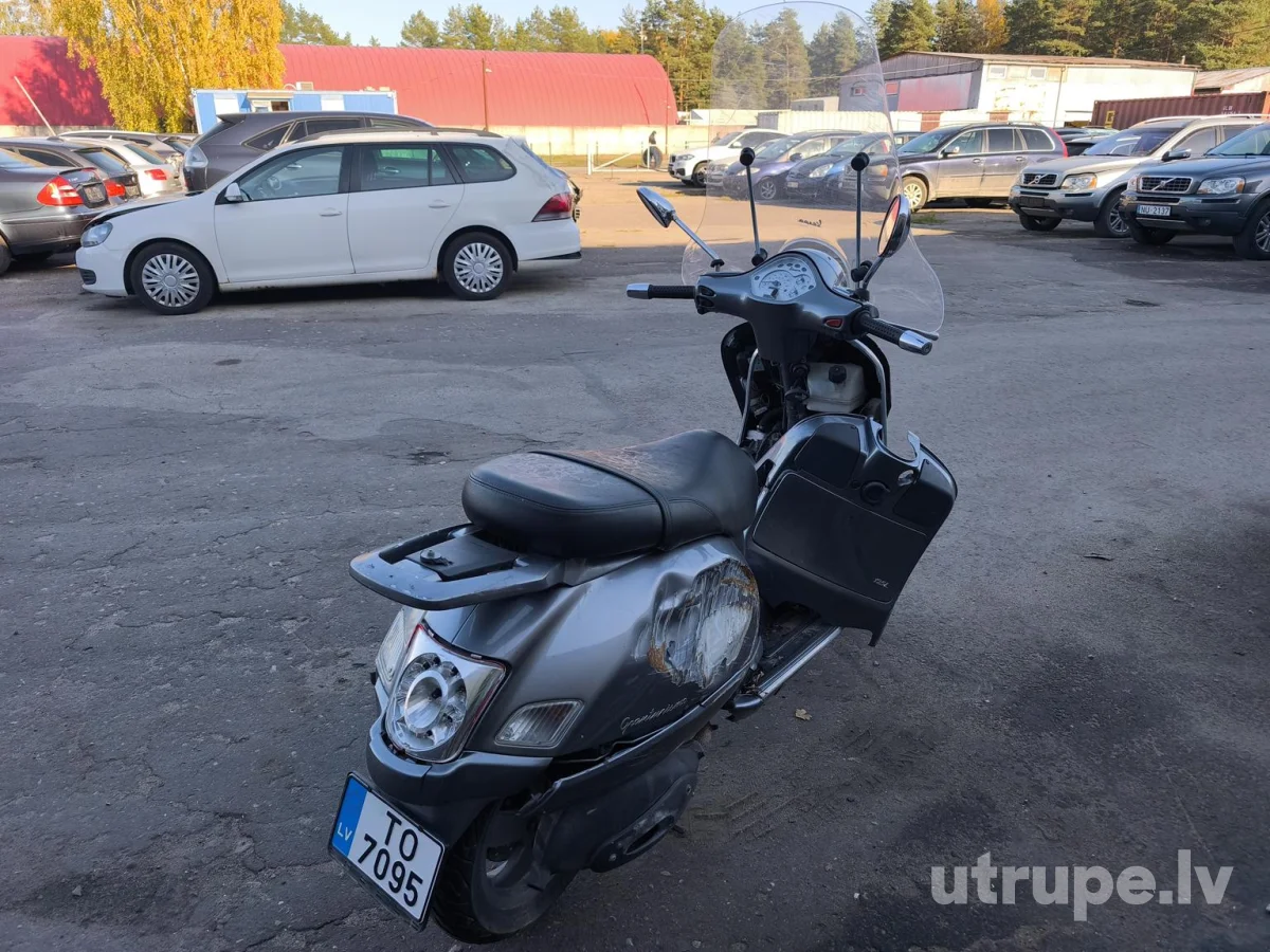 PIAGGIO VESPA GT125
