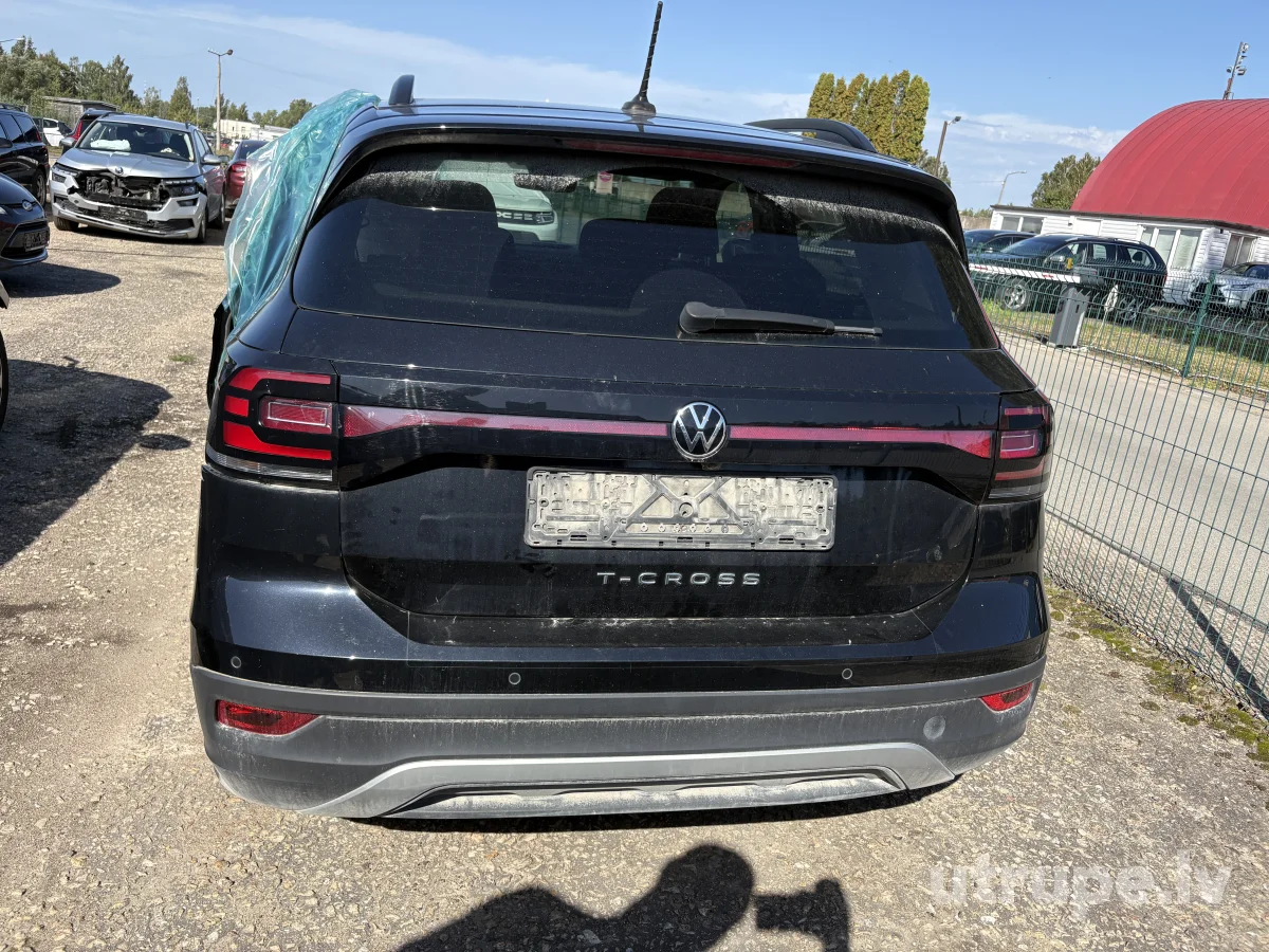 VOLKSWAGEN T-CROSS