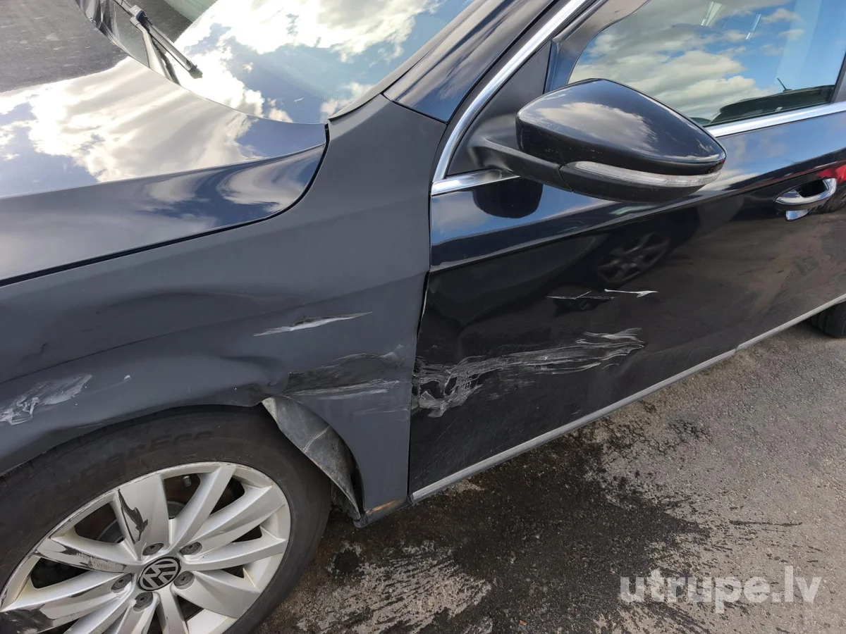 VOLKSWAGEN PASSAT (B7)