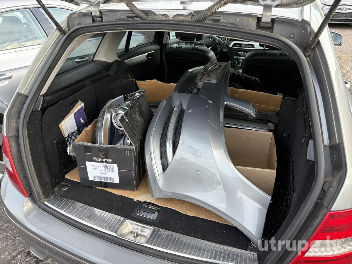 MERCEDES C250