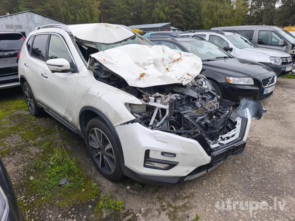 NISSAN X-TRAIL