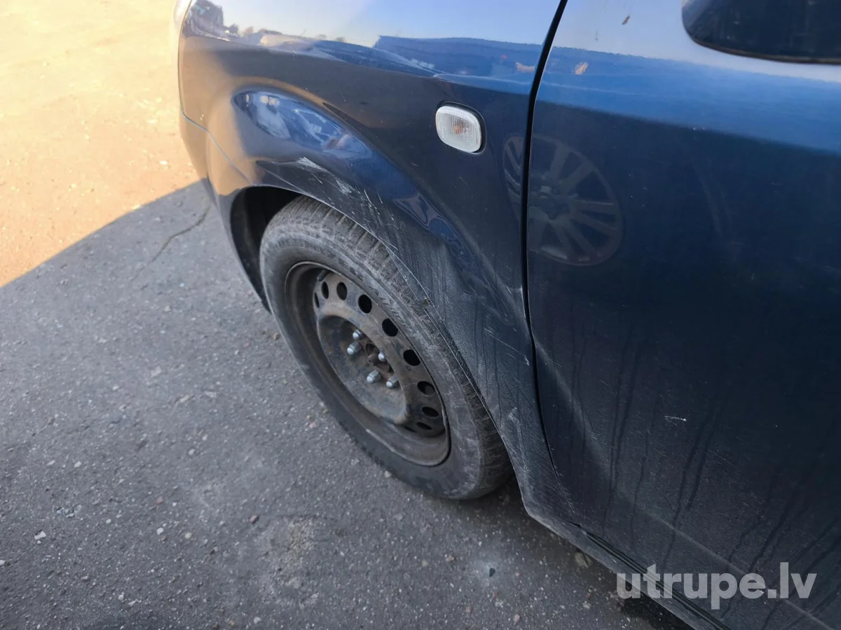 TOYOTA COROLLA VERSO