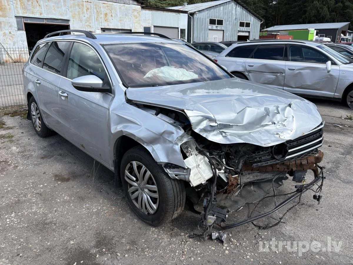 VOLKSWAGEN PASSAT (B7)