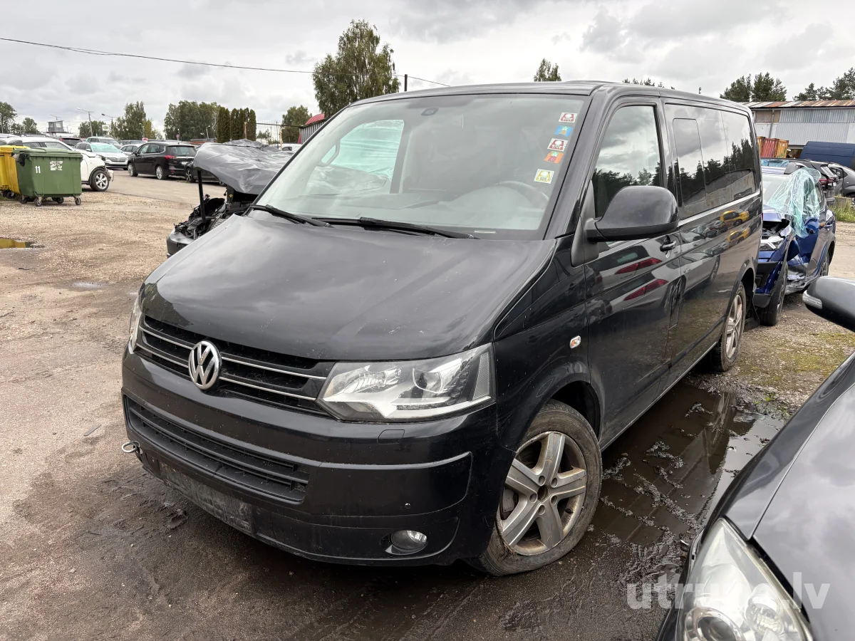 VOLKSWAGEN MULTIVAN