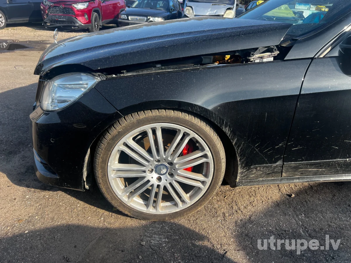 MERCEDES E350