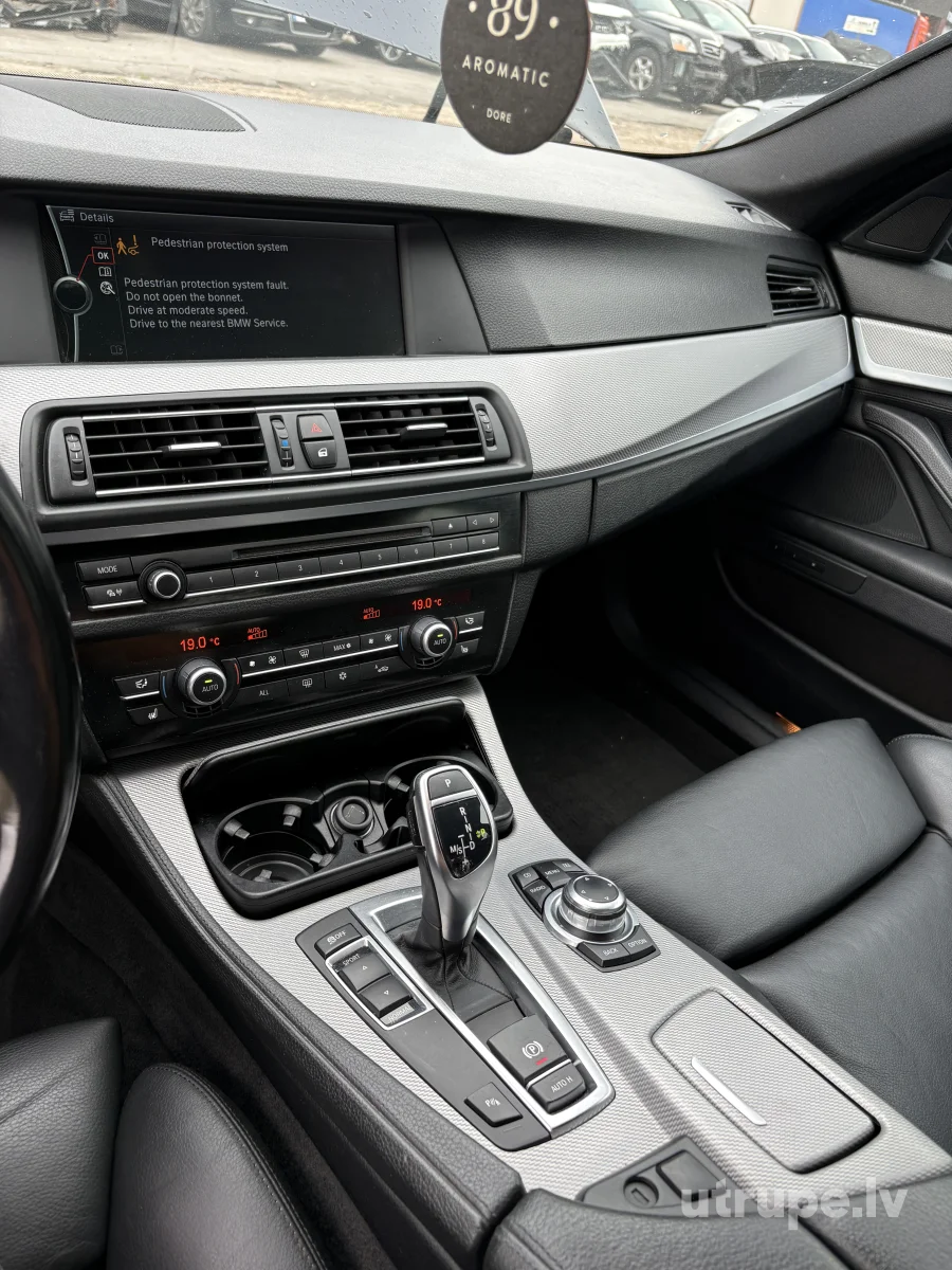 BMW 525