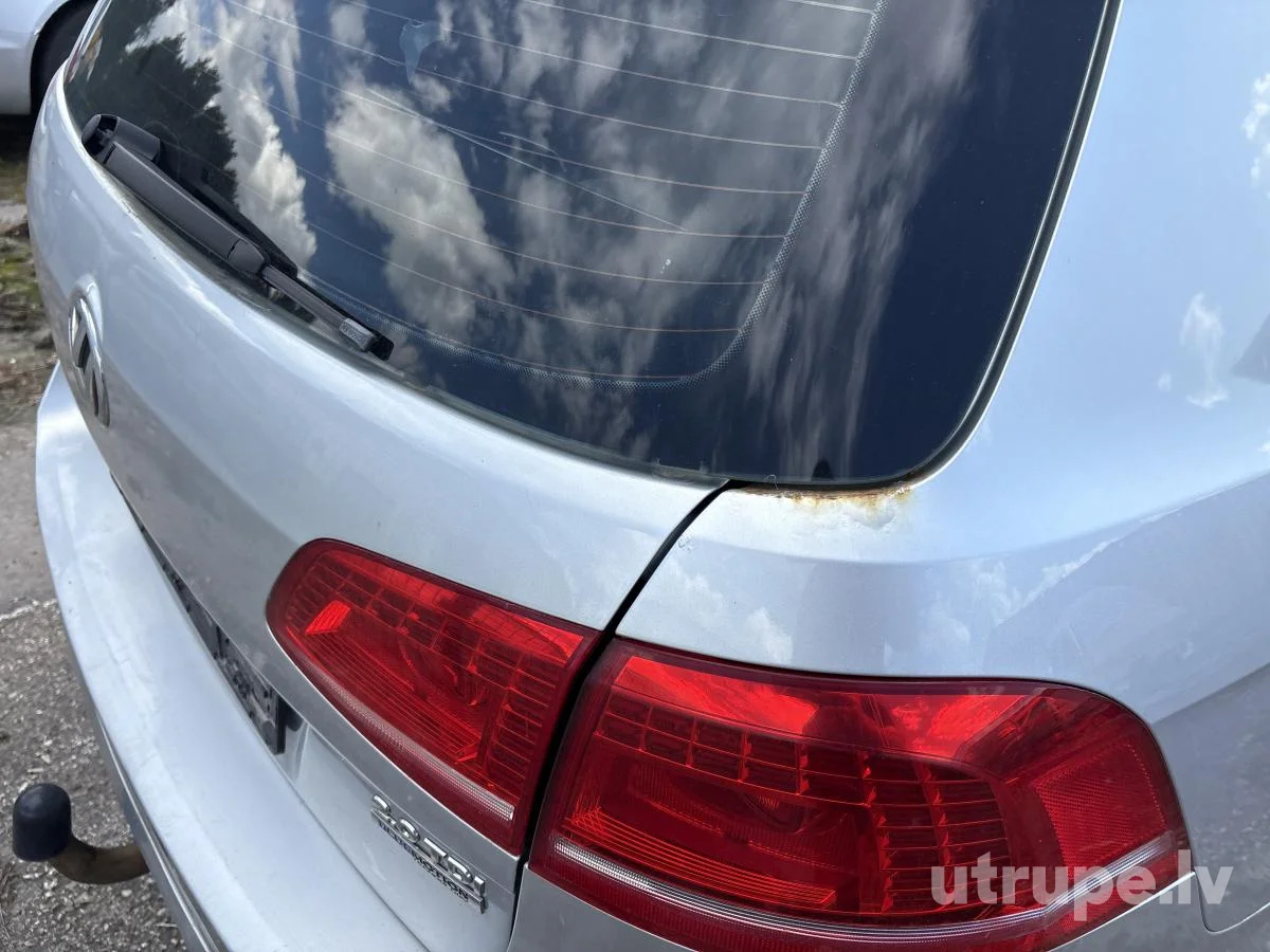 VOLKSWAGEN PASSAT (B7)