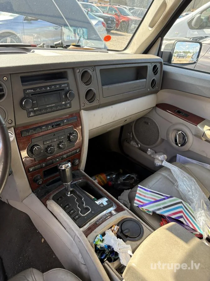 JEEP COMMANDER