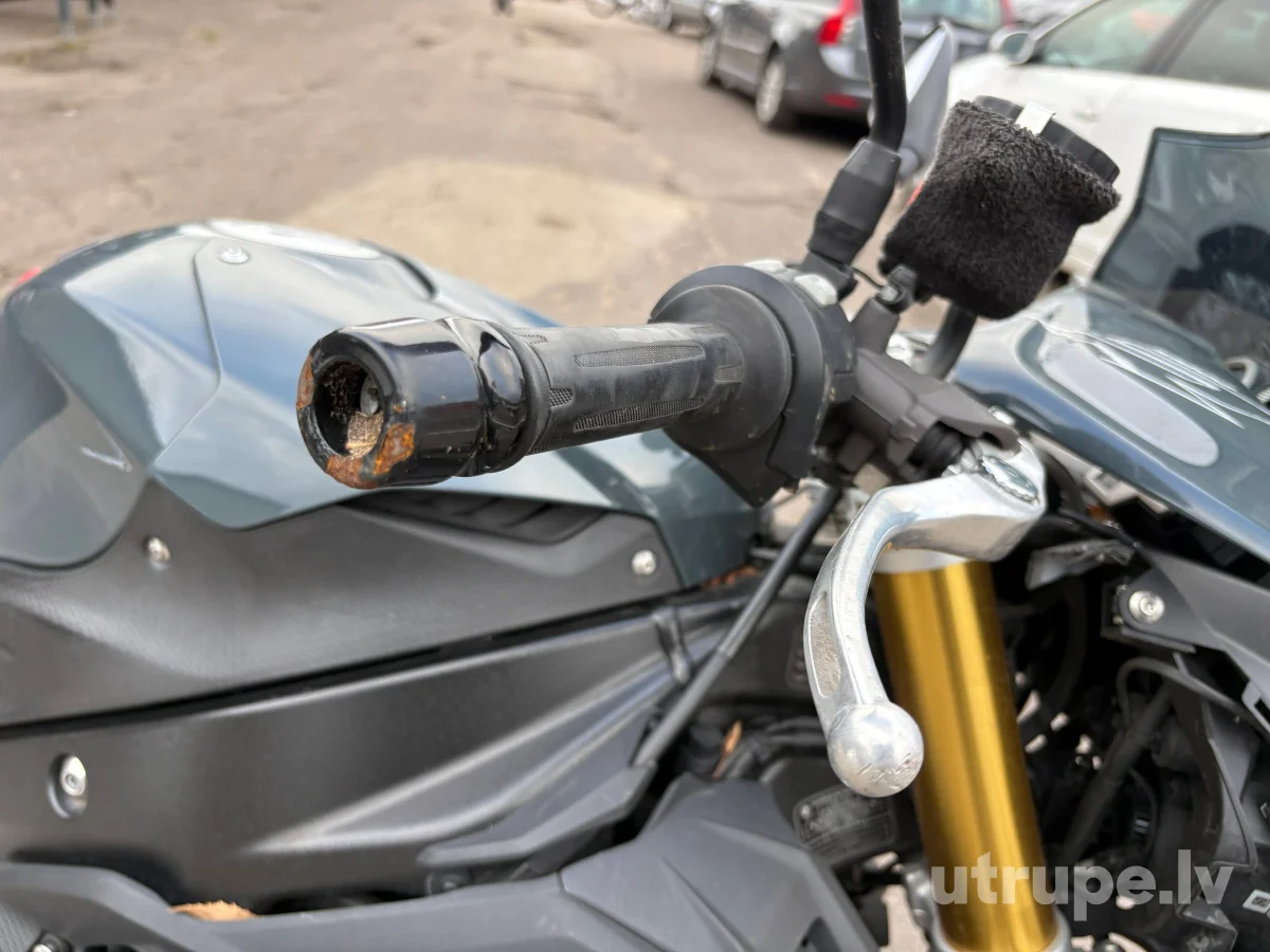 BMW S1000R